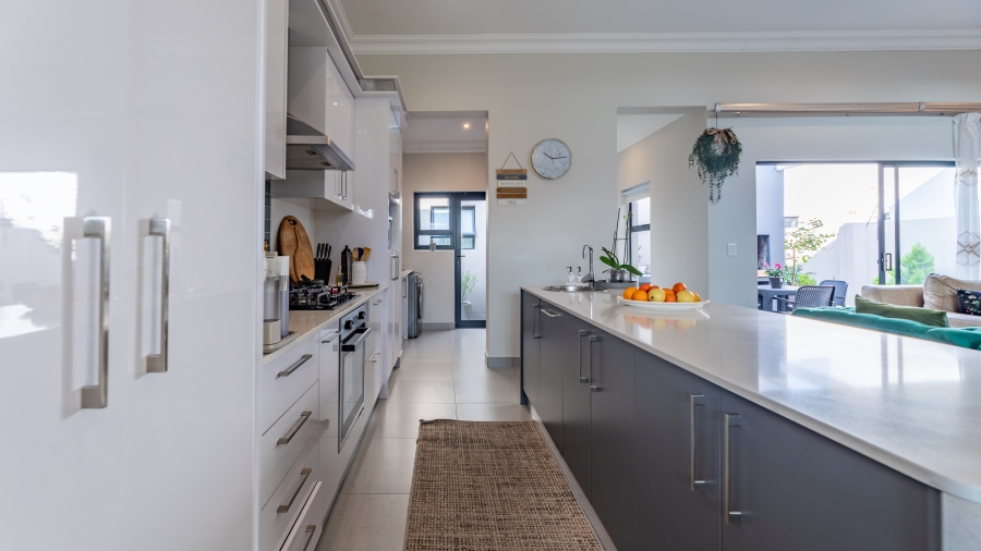 3 Bedroom Property for Sale in Sandown Western Cape